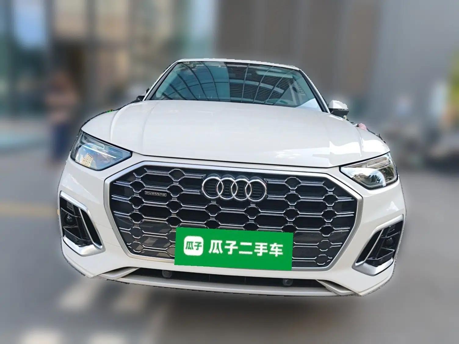 Audi Q5L 2022 45T Luxury Dynamic Model — миниатюра 2