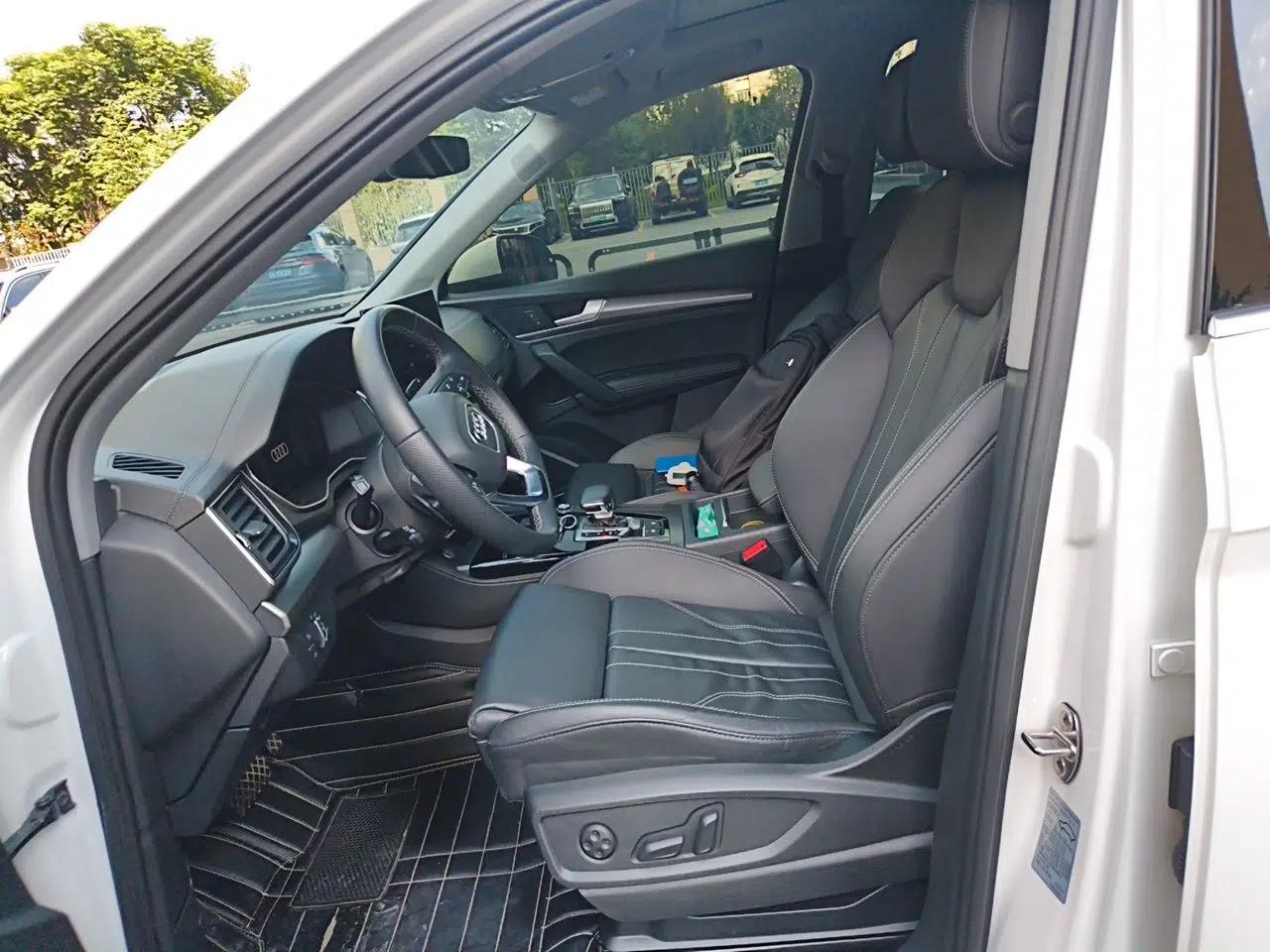 Audi Q5L 2022 45T Luxury Dynamic Model — миниатюра 15