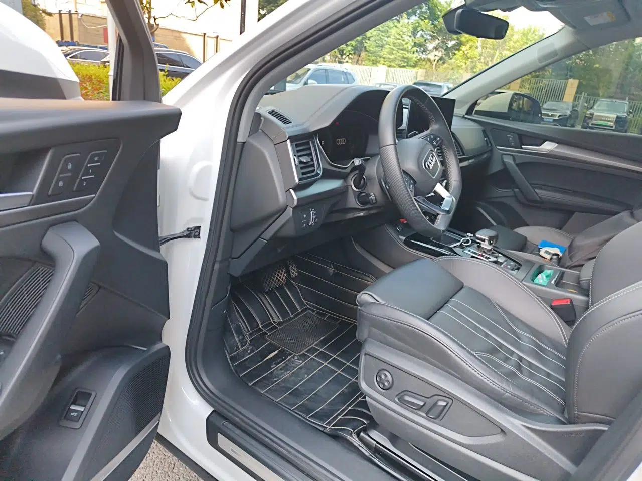 Audi Q5L 2022 45T Luxury Dynamic Model — миниатюра 16
