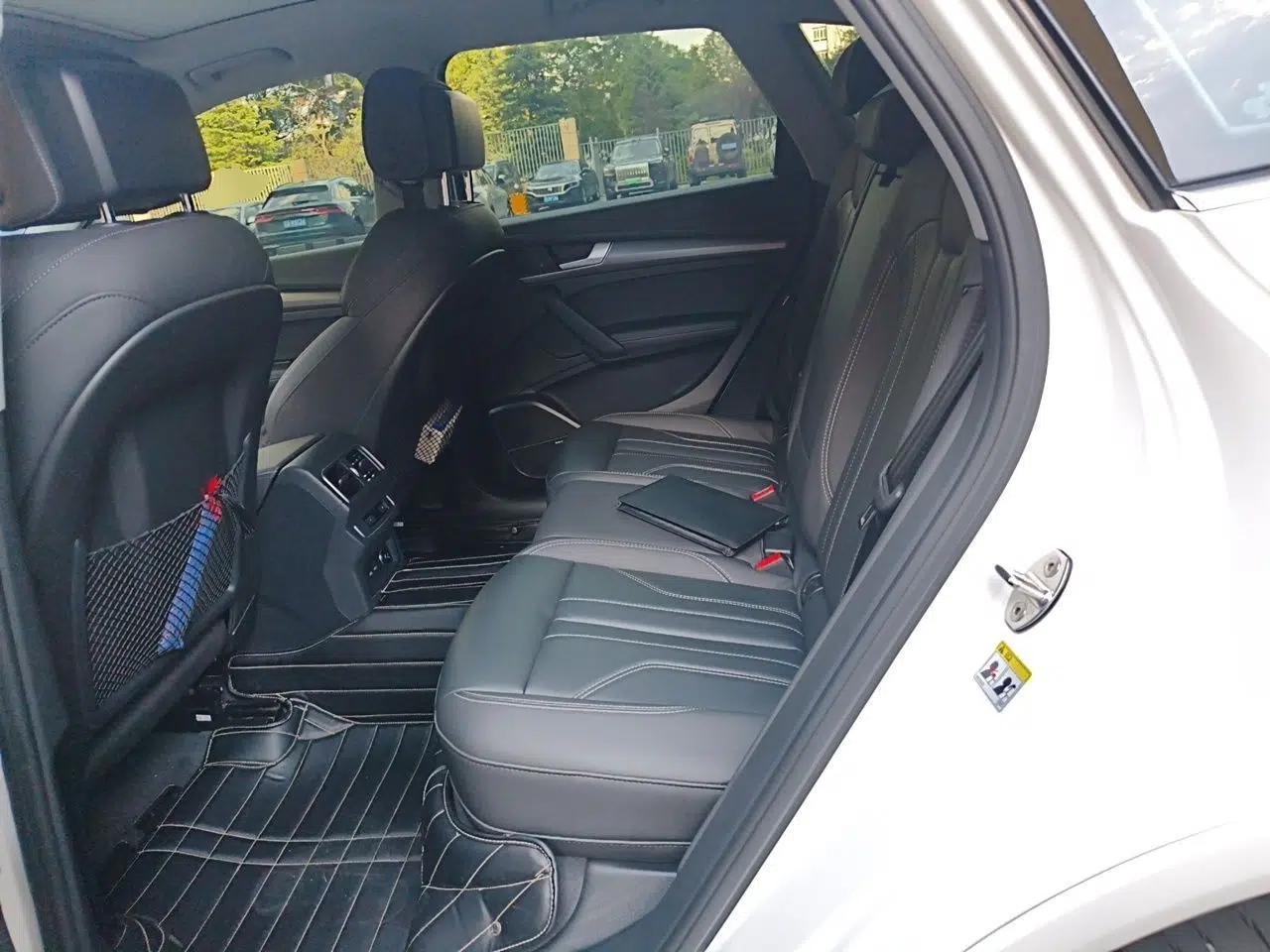 Audi Q5L 2022 45T Luxury Dynamic Model — миниатюра 17