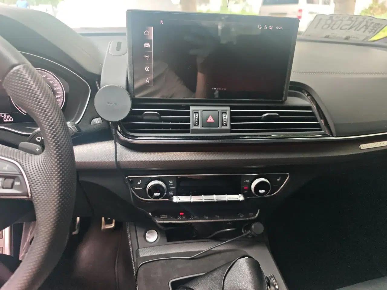 Audi Q5L 2024 45 TFSI Luxury Dynamic Model — миниатюра 13