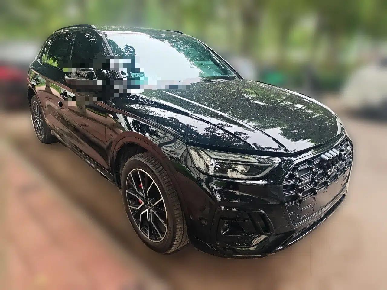 Audi Q5L 2024 45 TFSI Luxury Dynamic Model — миниатюра 3