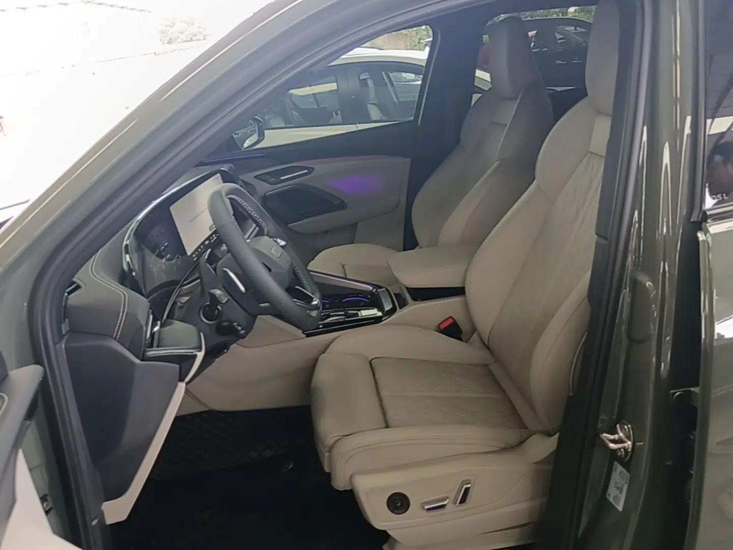 Audi Q5L 2026 Model Range: Intelligent Hybrid Premium Edition — миниатюра 17