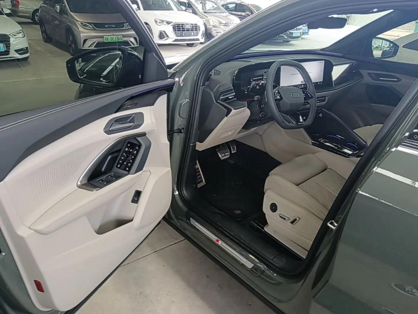 Audi Q5L 2026 Model Range: Intelligent Hybrid Premium Edition — миниатюра 18