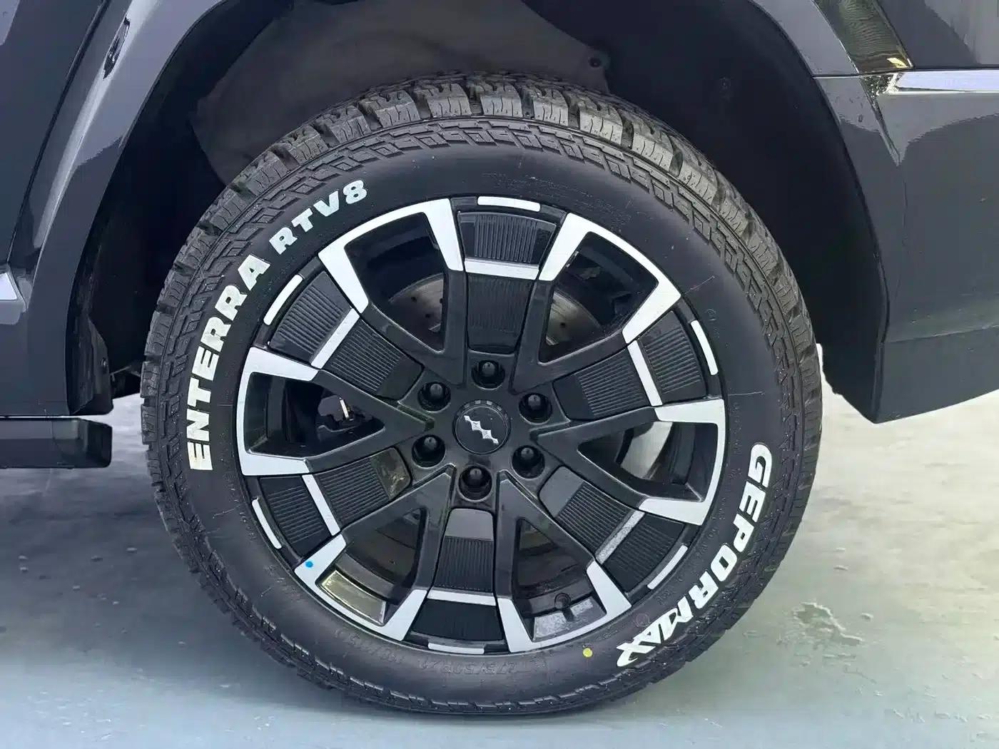 Leopard 8 2025 Smart & Brave Flagship Edition 7-Seater — миниатюра 4