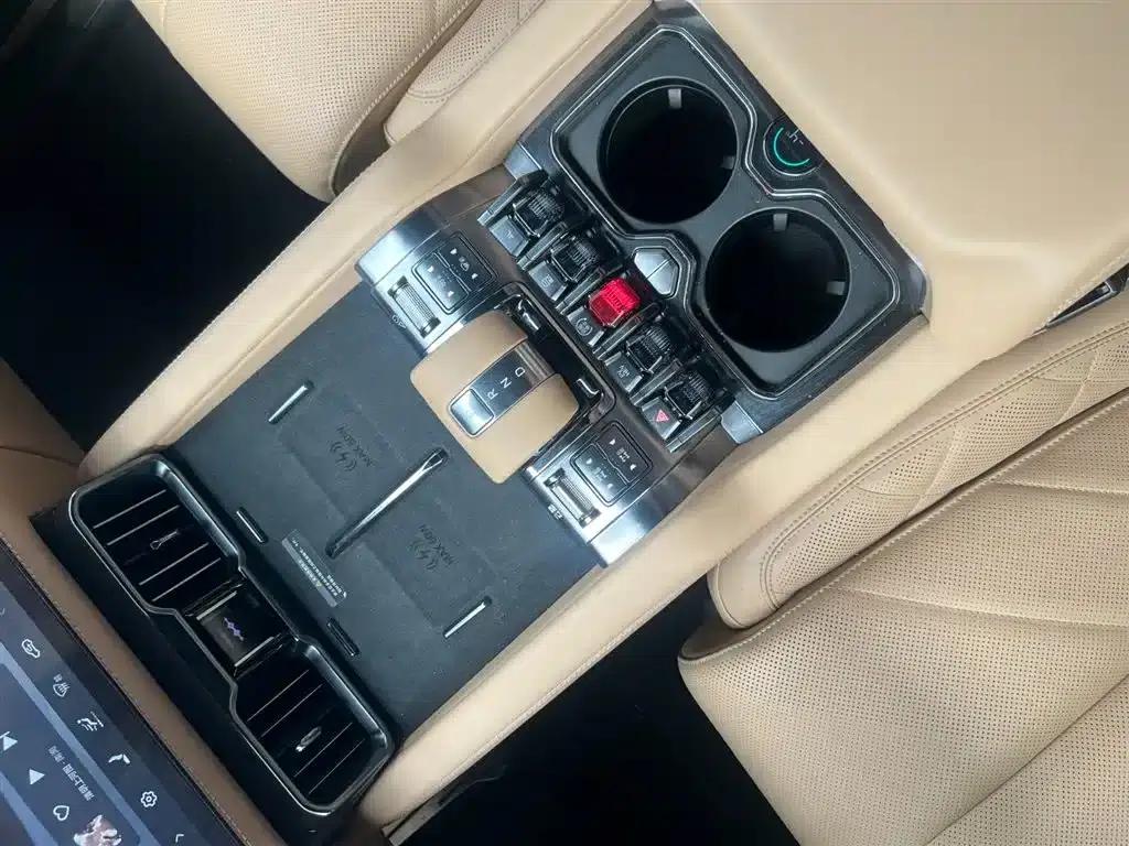 Leopard 8 2025 Smart & Brave Flagship Edition 7-Seater — миниатюра 22