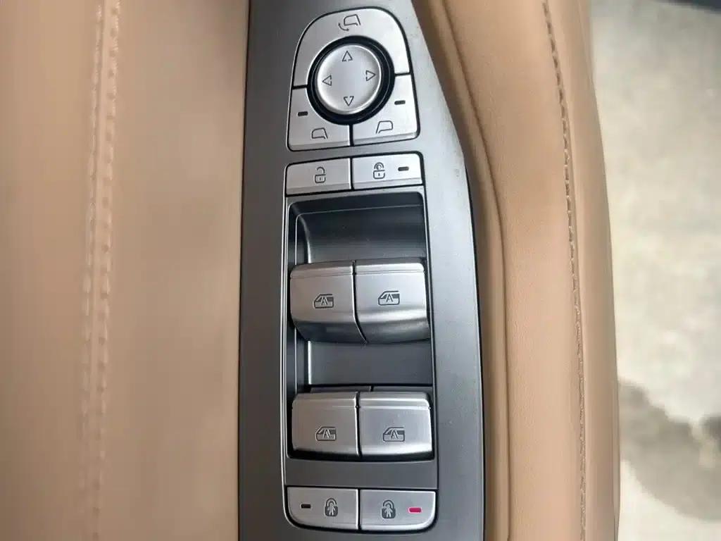 Leopard 8 2025 Smart & Brave Flagship Edition 7-Seater — миниатюра 10