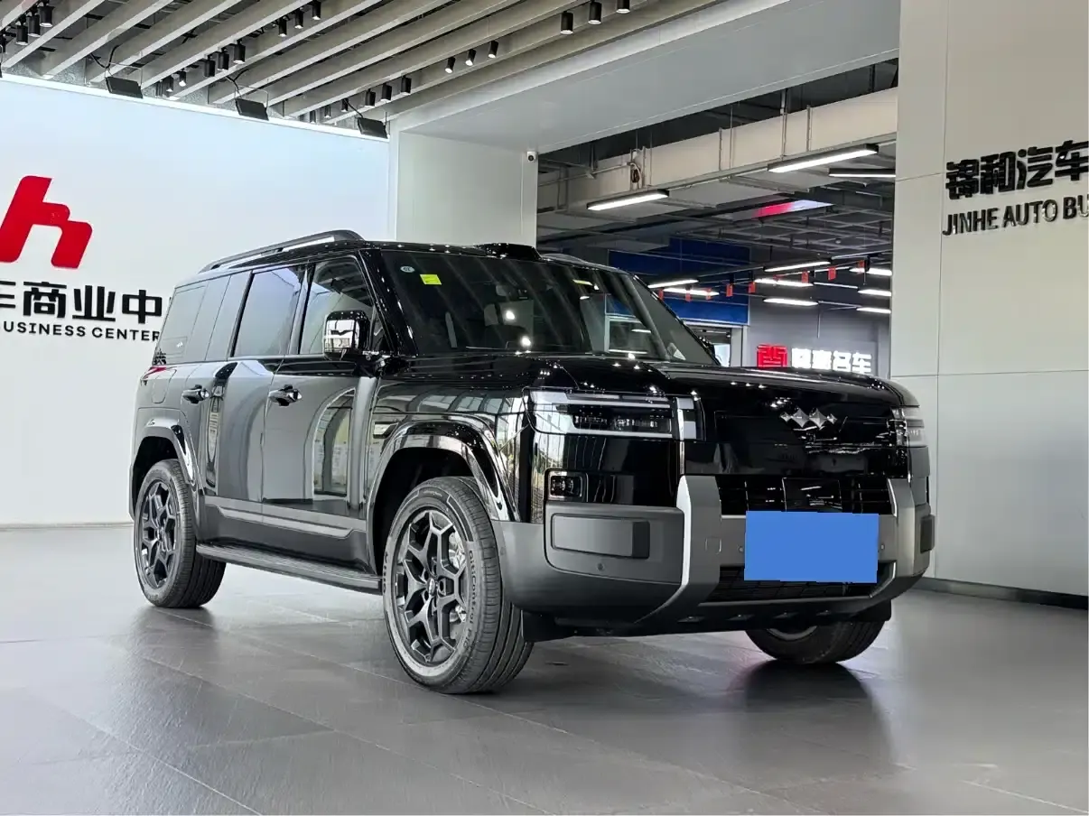 Titanium 7 2025 Model 190KM 4WD Ultra Edition — миниатюра 3