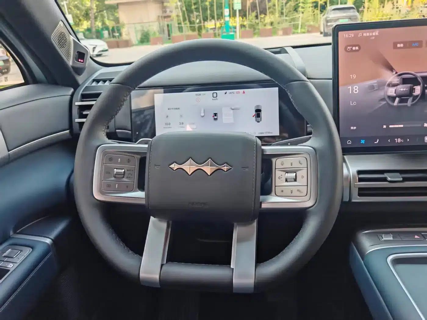 Titanium 7 2025 Model 190KM 4WD Ultra Edition — миниатюра 14