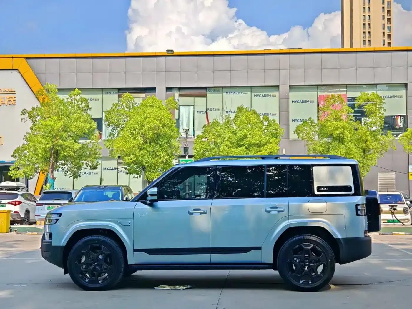 Titanium 7 2025 Model 190KM 4WD Ultra Edition — миниатюра 4