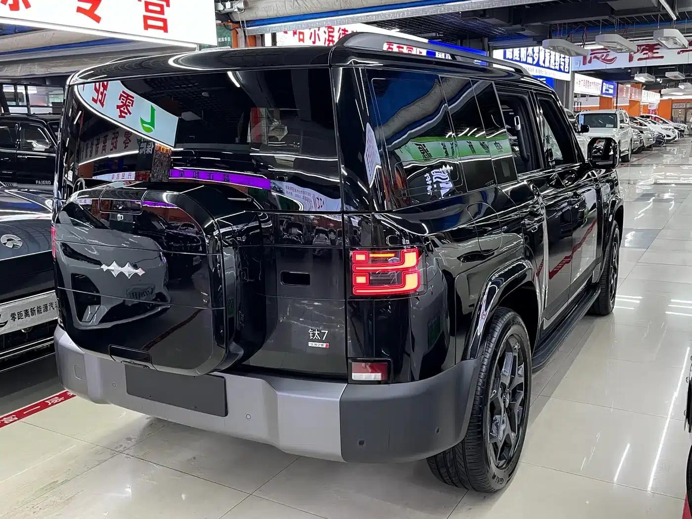 Titanium 7 2025 Model 190KM 4WD Ultra Edition — миниатюра 6
