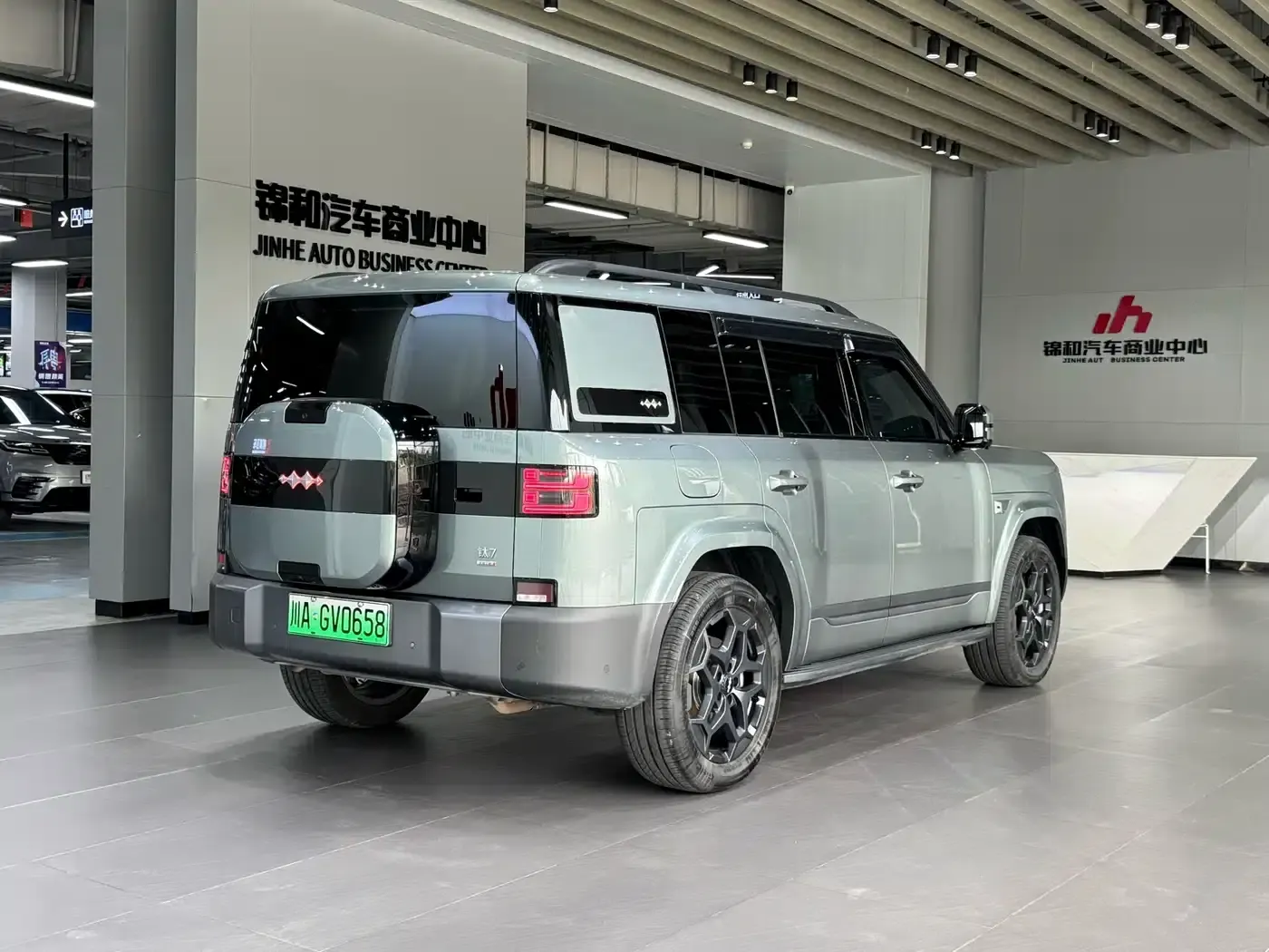 Titanium 7 2025 Model 190KM 4WD Ultra Edition — миниатюра 5