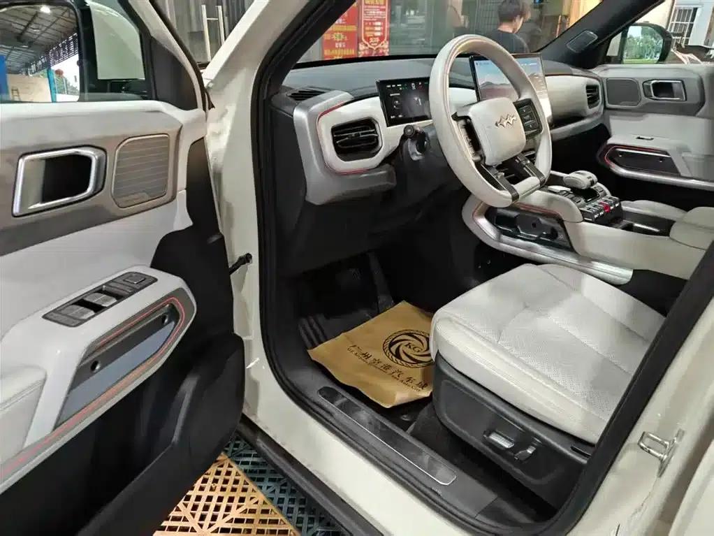 Titanium 3 2025 Model 501KM AWD Ultra Edition — миниатюра 14