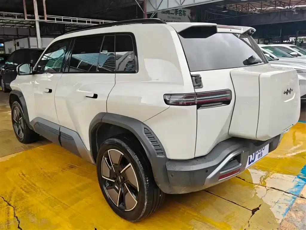 Titanium 3 2025 Model 501KM AWD Ultra Edition — миниатюра 4