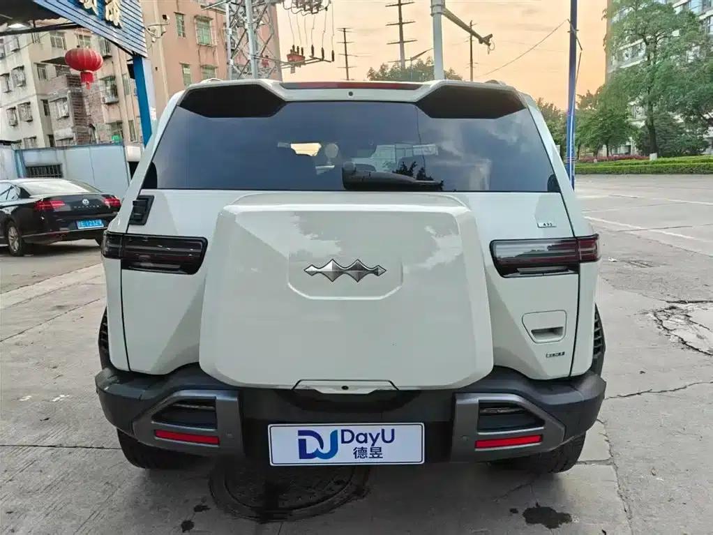 Titanium 3 2025 Model 501KM AWD Ultra Edition — миниатюра 5