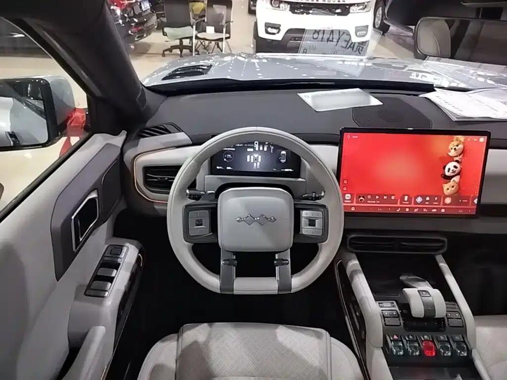 Titanium 3 2025 Model 501KM AWD Ultra Edition — миниатюра 11