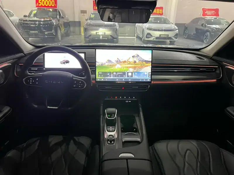 Chery Arrizo 8 2025 Model 1.6TGDI DCT Smart — миниатюра 7