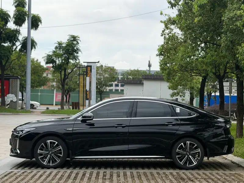 Chery Arrizo 8 2025 Model 1.6TGDI DCT — миниатюра 4