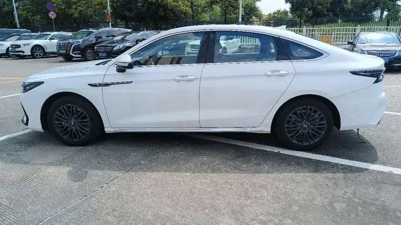 Chery Arrizo 8 2022 1.6TGDI DCT (Standard) — миниатюра 4