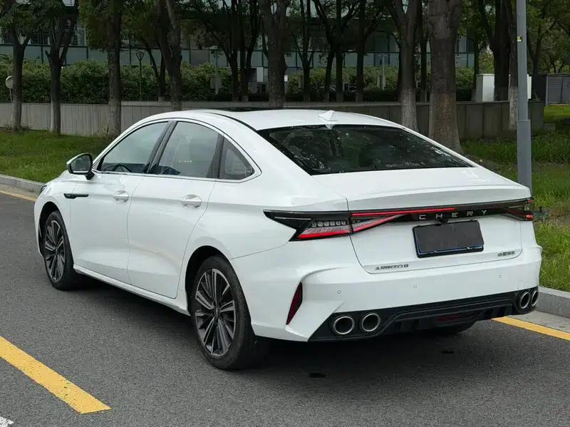 Chery Arrizo 8 2024 1.6TGDI DCT Premium Edition — миниатюра 4