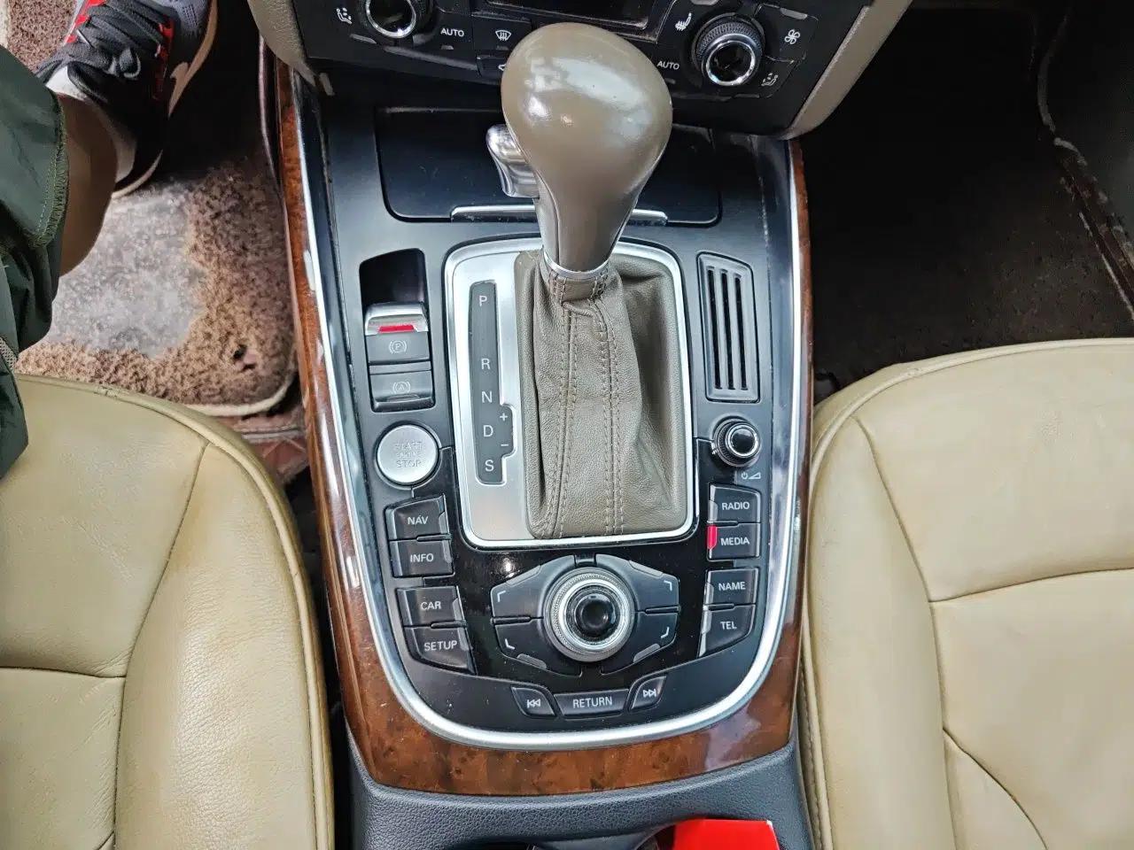 Audi Q5 2012 2.0TFSI Comfort Version — миниатюра 14