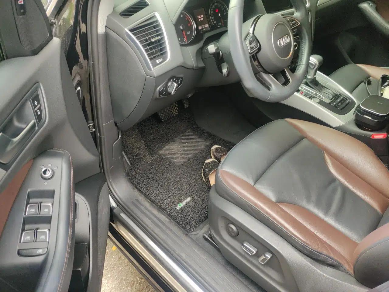 Audi Q5 2018 Collector's Edition 40 TFSI Technology Model — миниатюра 16