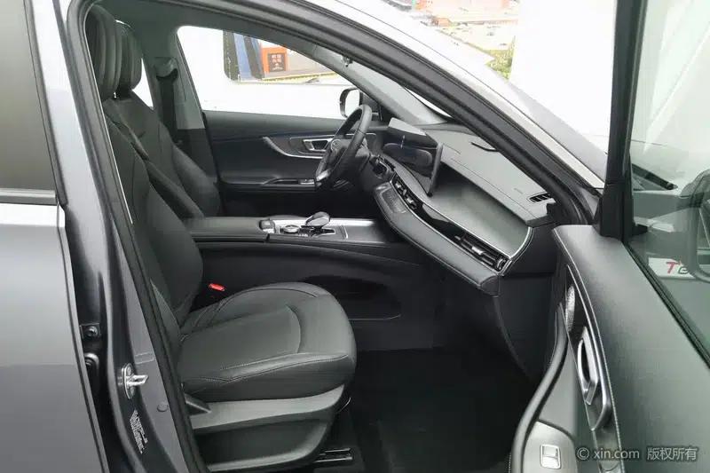 Chery Tiggo 8 PRO 2022 290T 2WD Sky Edition 7-Seater — миниатюра 19