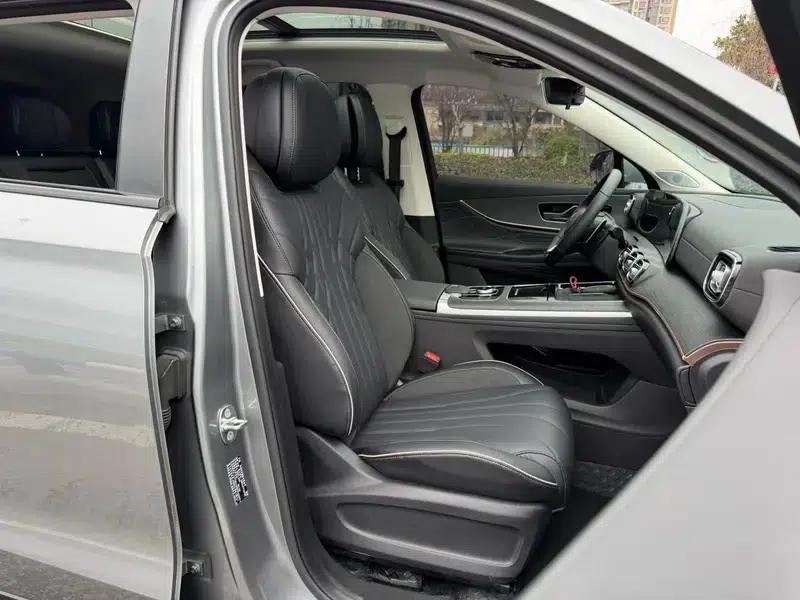 Chery Tiggo 9 2023 2.0T DCT 2WD Luxury Edition 5-seater — миниатюра 13
