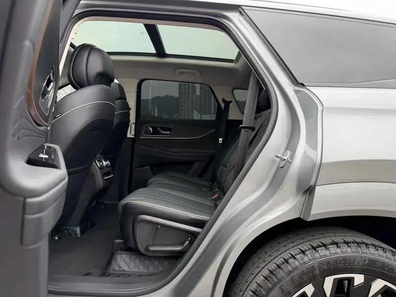 Chery Tiggo 9 2023 2.0T DCT 2WD Luxury Edition 5-seater — миниатюра 19