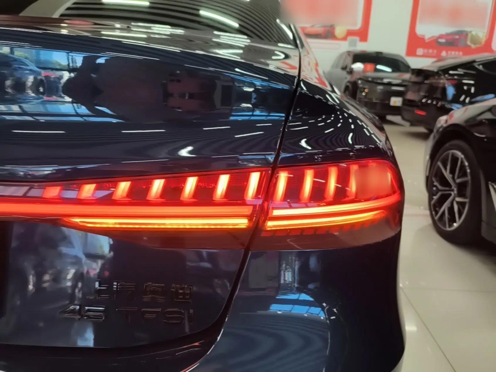 Audi A7L 2022 45 TFSI S-line Dream-Building Edition — миниатюра 9