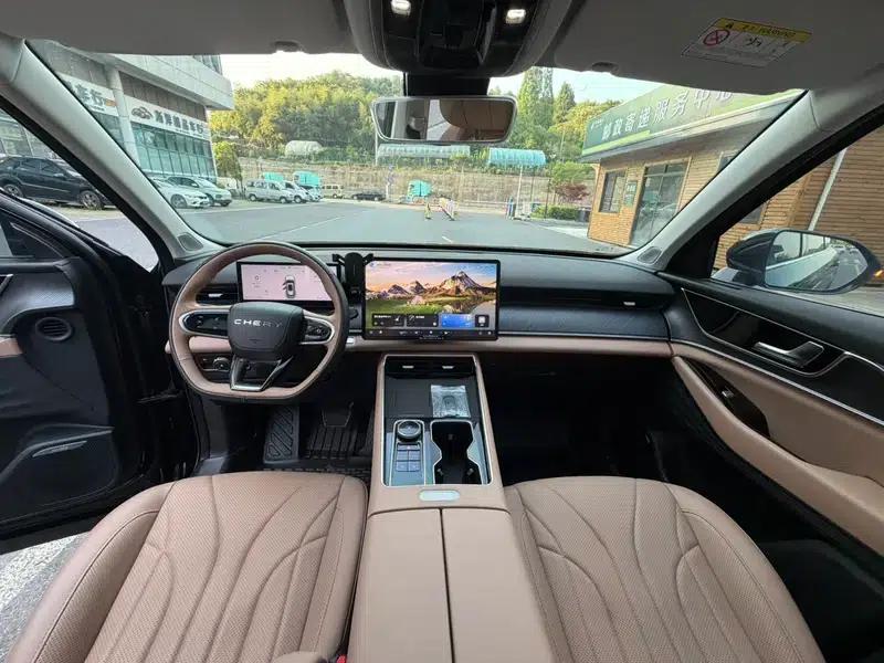 Chery Tiggo 8L 2024 2.0T Automatic Comfort Edition — миниатюра 11