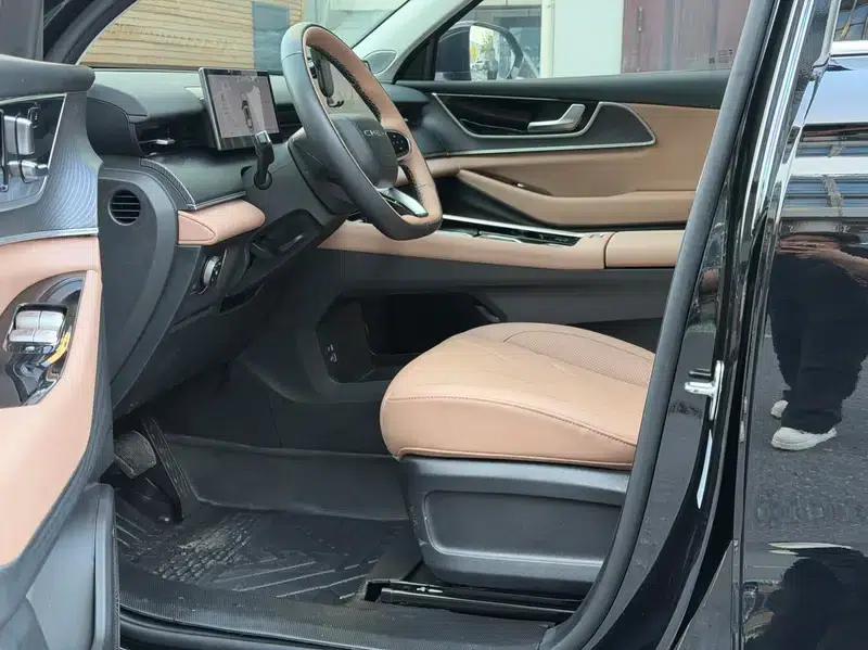 Chery Tiggo 8L 2024 2.0T Automatic Comfort Edition — миниатюра 15