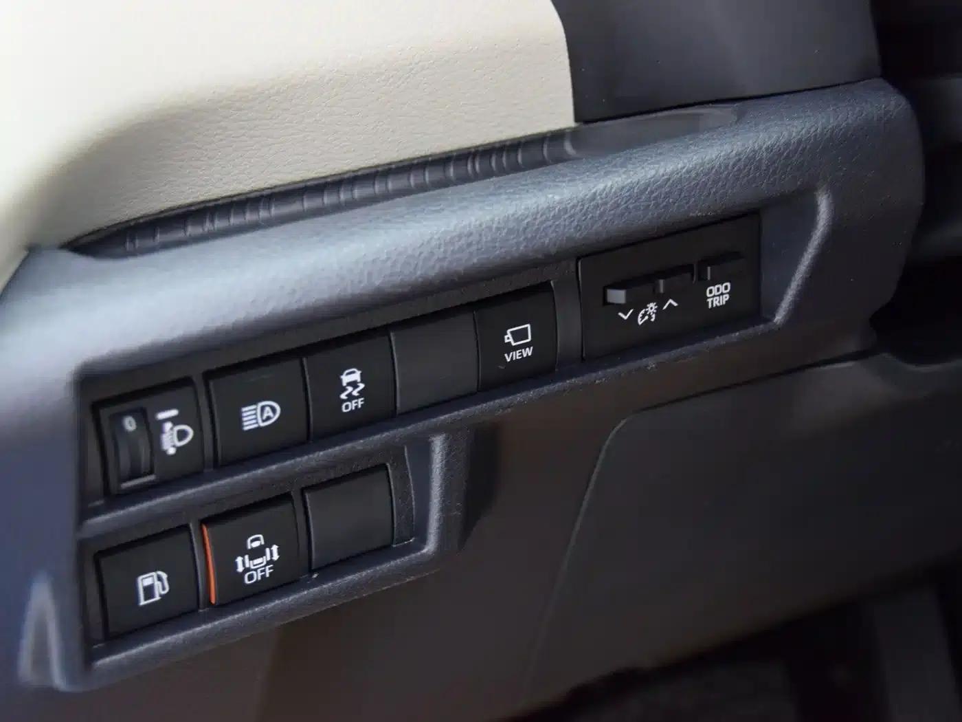 2023 Grevia 2.5L Hybrid Premium Plus Edition — миниатюра 15