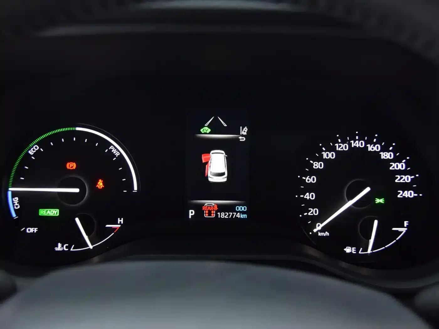 2023 Grevia 2.5L Hybrid Premium Plus Edition — миниатюра 16