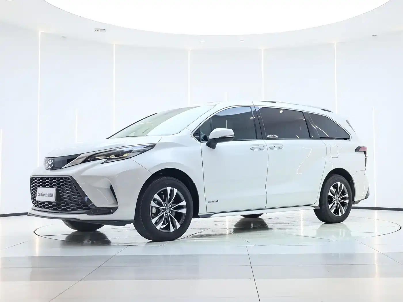 2023 Grevia 2.5L Hybrid Luxury Edition — миниатюра 2