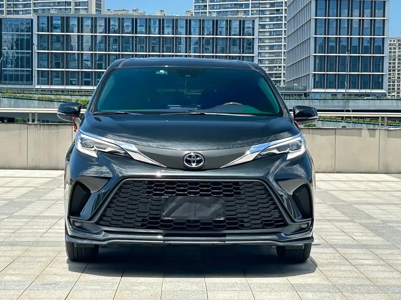 2026 Grevia 2.5L Hybrid Comfort Edition — миниатюра 2