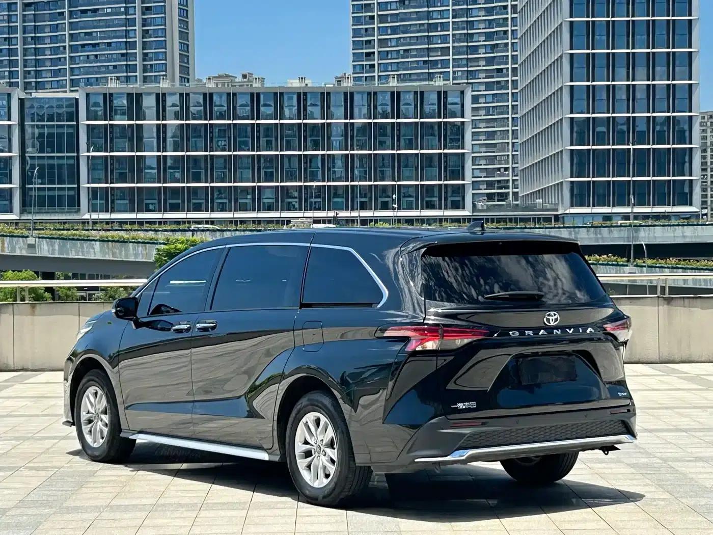 2026 Grevia 2.5L Hybrid Comfort Edition — миниатюра 6