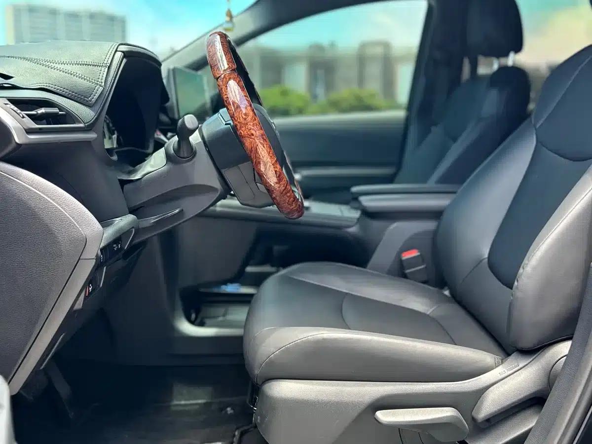 2026 Grevia 2.5L Hybrid Comfort Edition — миниатюра 7