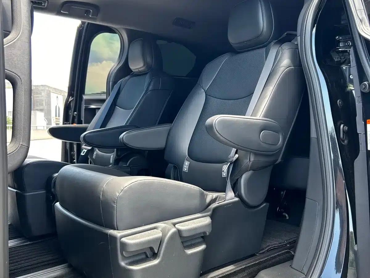 2026 Grevia 2.5L Hybrid Comfort Edition — миниатюра 8