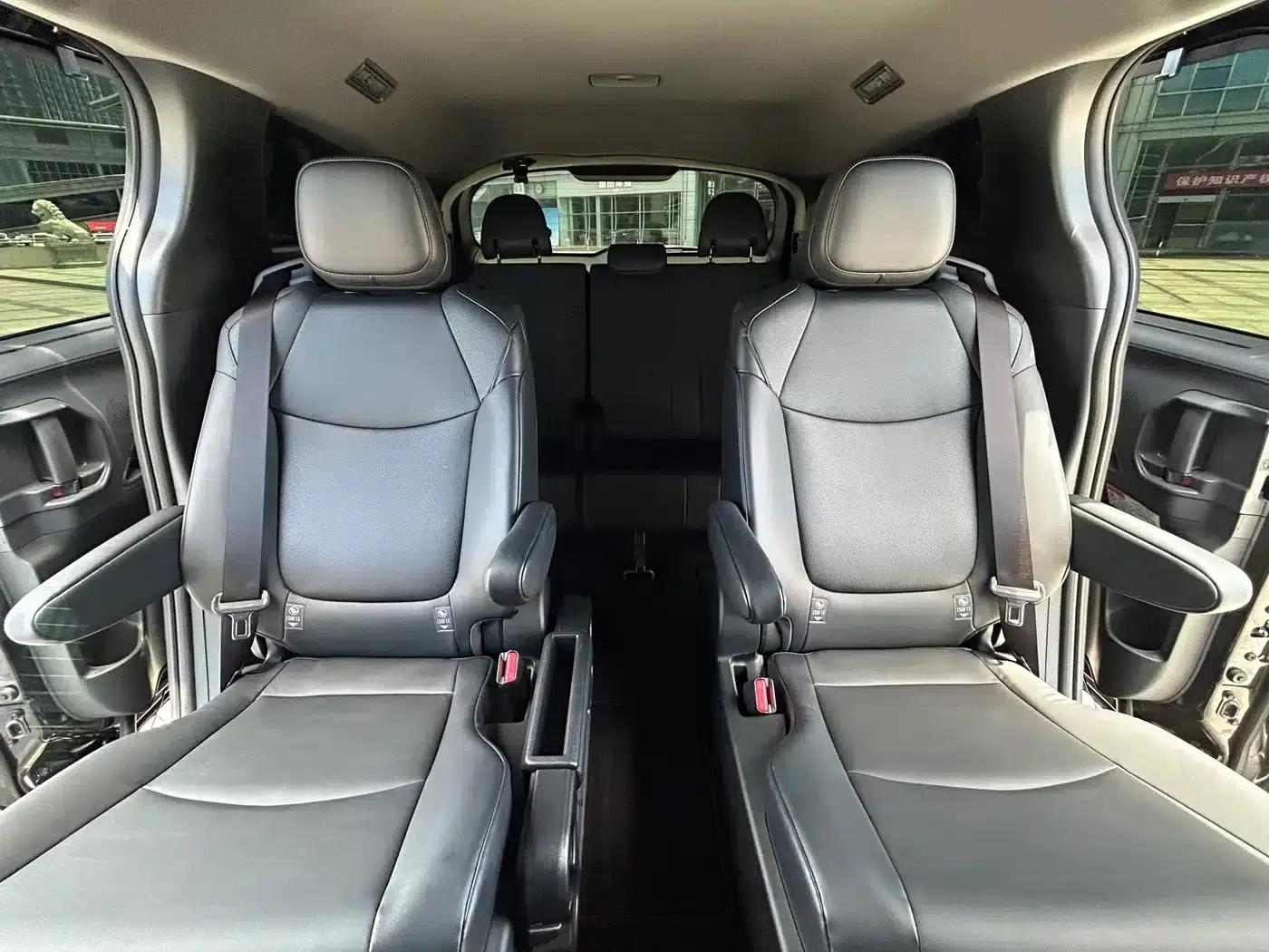 2026 Grevia 2.5L Hybrid Comfort Edition — миниатюра 10