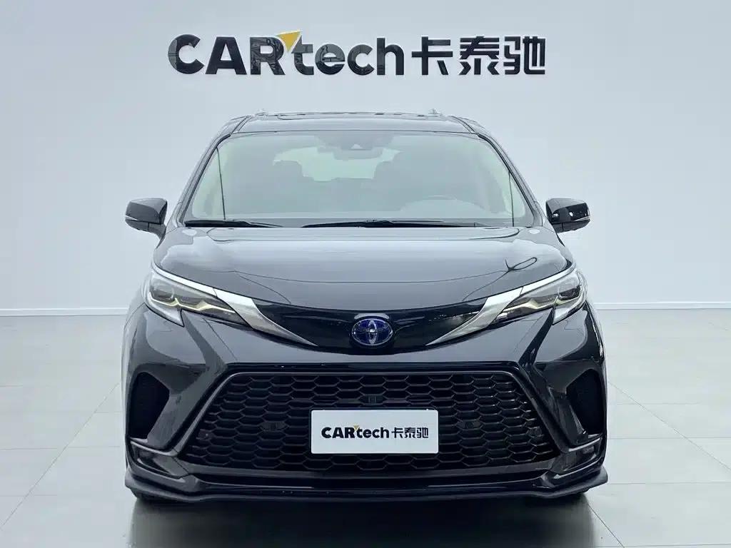 2023 Grevia 2.5L Hybrid Premium Plus Edition — миниатюра 2