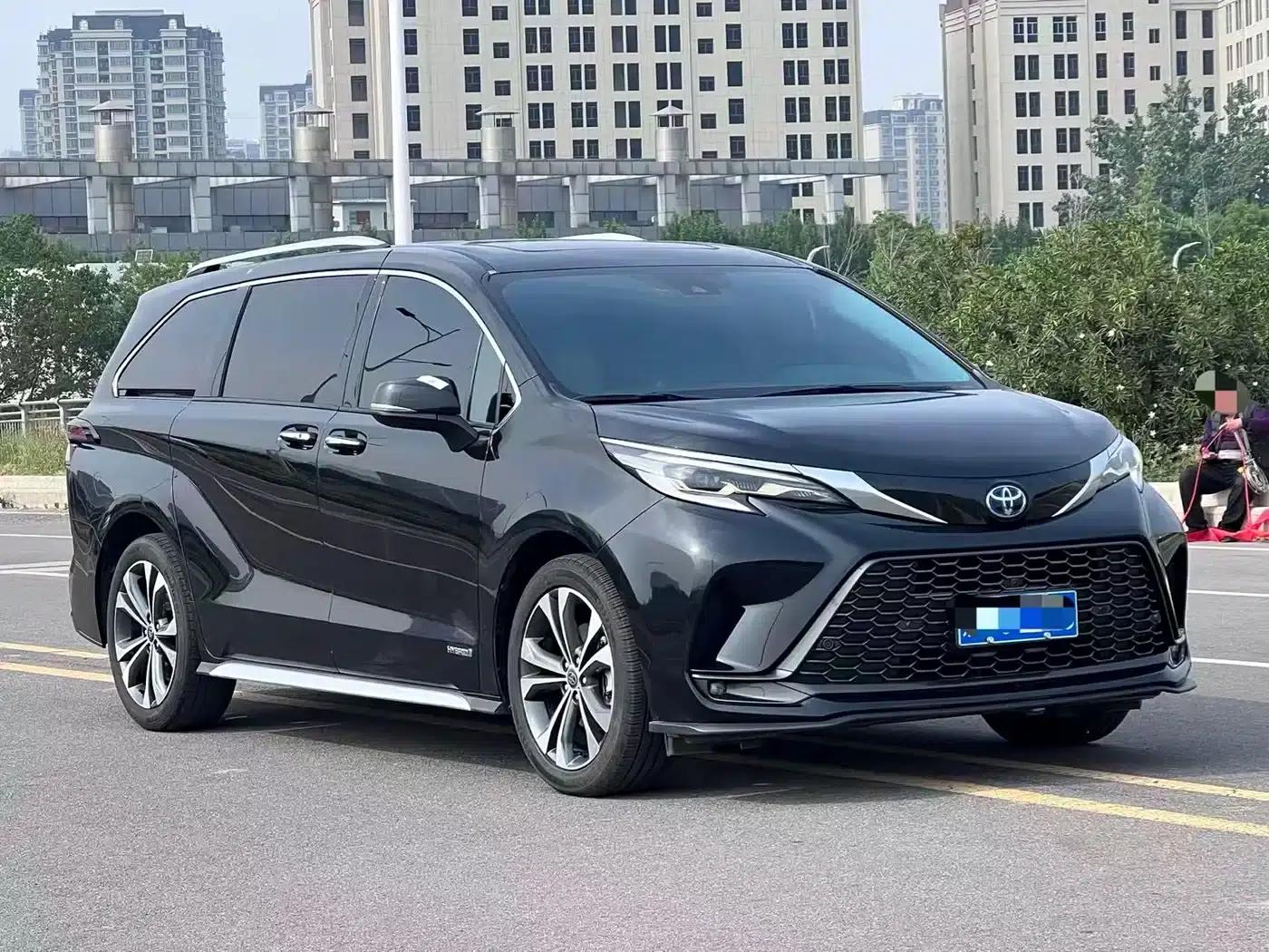 2024 Grevia 2.5L Hybrid Premium Plus Edition — миниатюра 3