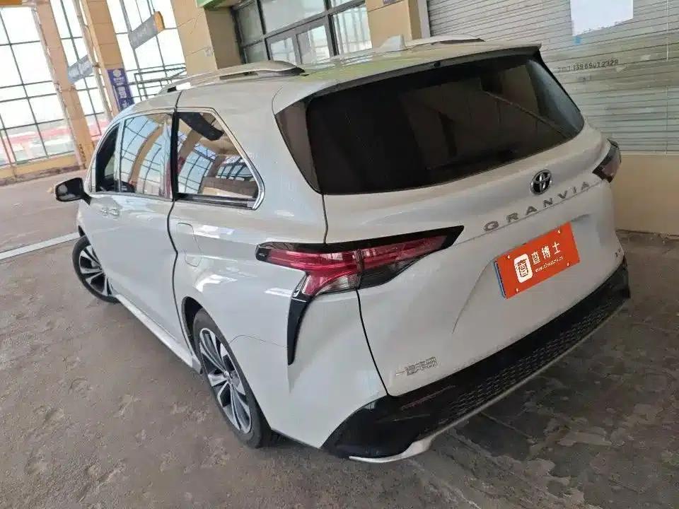 2023 Grevia 2.5L Hybrid VIP Edition — миниатюра 8