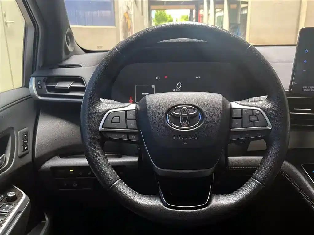 2022 Grevia 2.5L Hybrid Flagship Edition — миниатюра 13