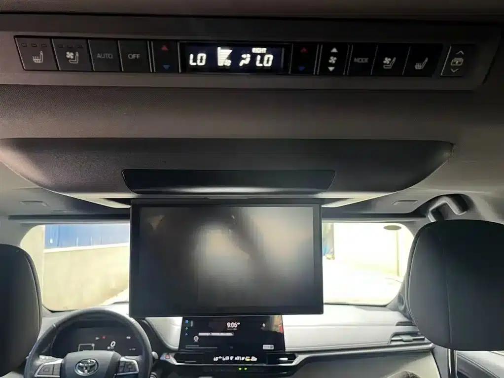 2022 Grevia 2.5L Hybrid Flagship Edition — миниатюра 14