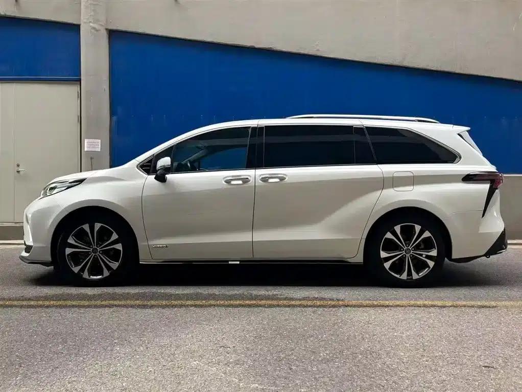 2022 Grevia 2.5L Hybrid Flagship Edition — миниатюра 3