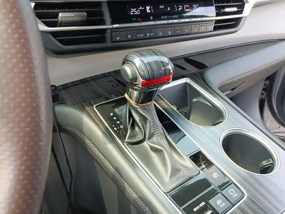 2023 Grevia 2.5L Hybrid Flagship VIP Edition — миниатюра 16