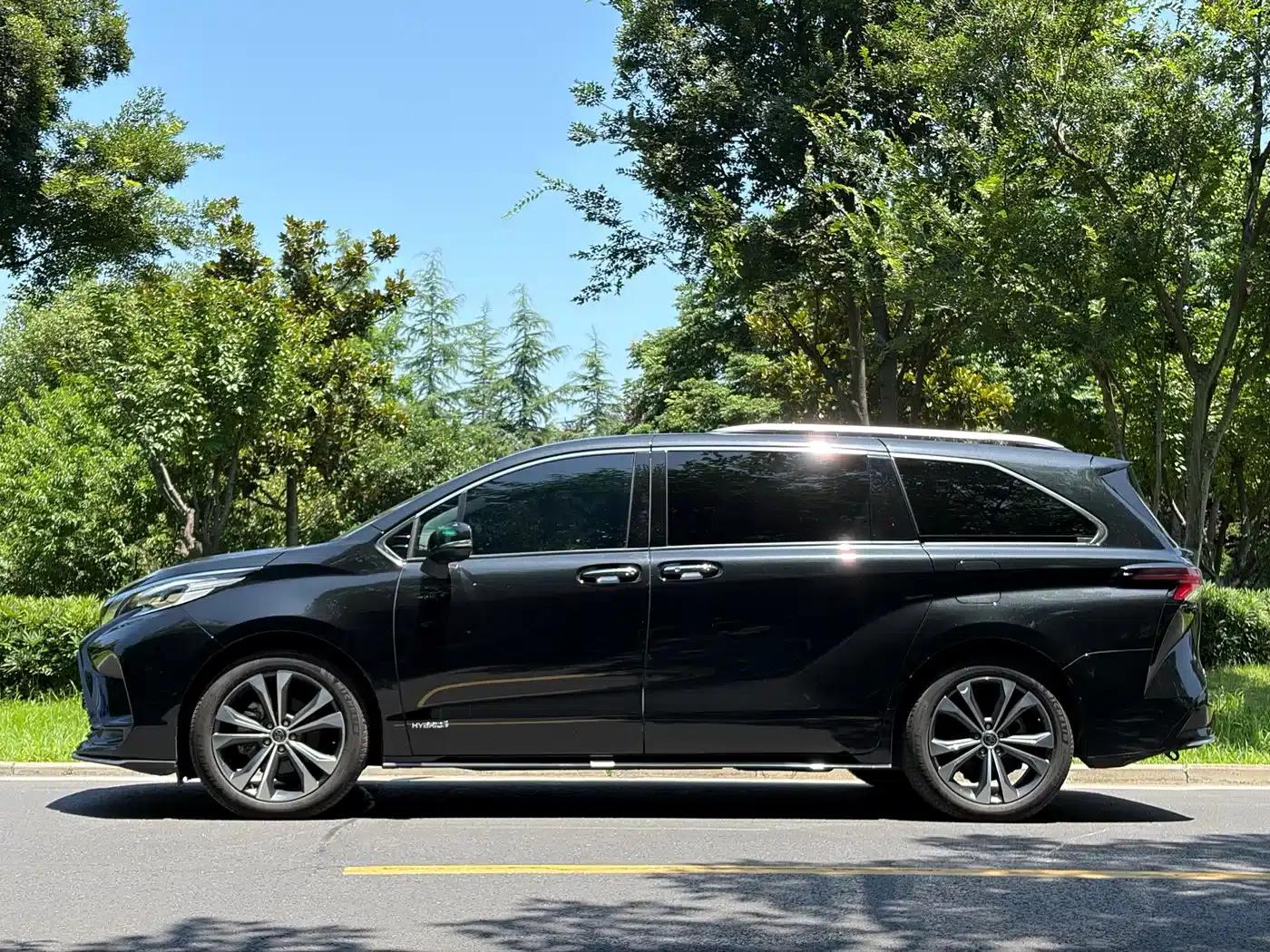 2022 Grevia 2.5L Hybrid Flagship Edition — миниатюра 11
