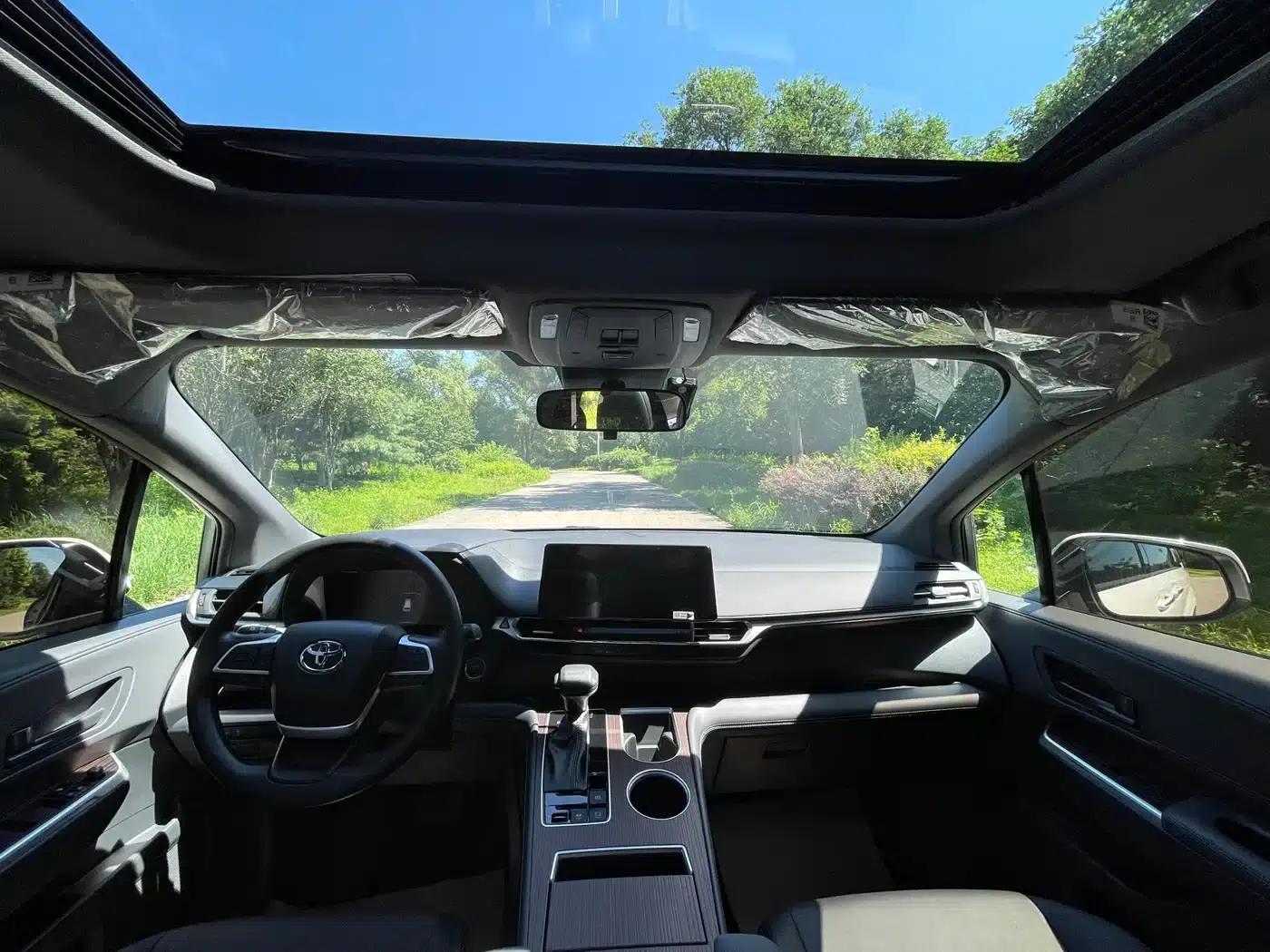 2026 Grevia 2.5L Hybrid Comfort Edition — миниатюра 6