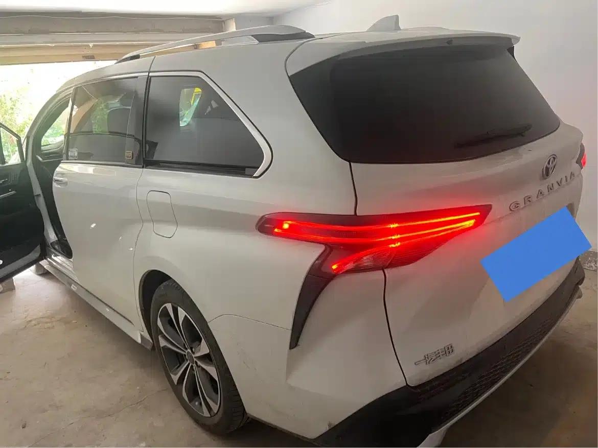 2023 Grevia 2.5L Hybrid Flagship VIP Edition — миниатюра 11